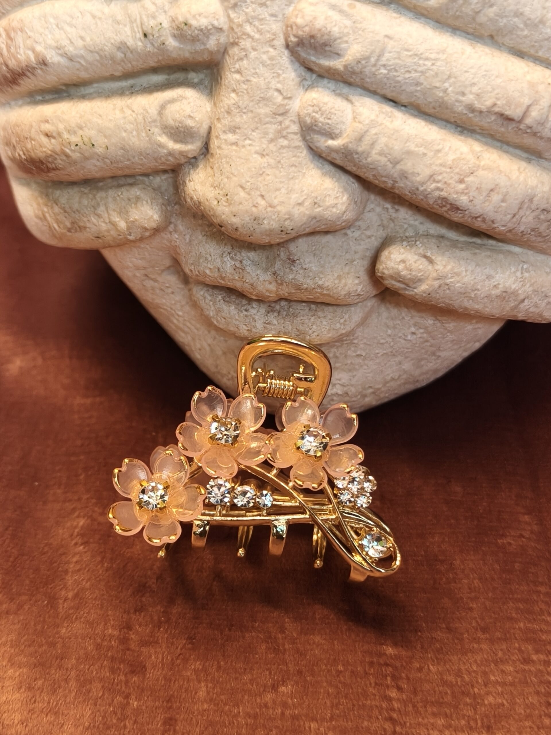 Crystal Blossom Gold Claw Clip 120 - Image 3