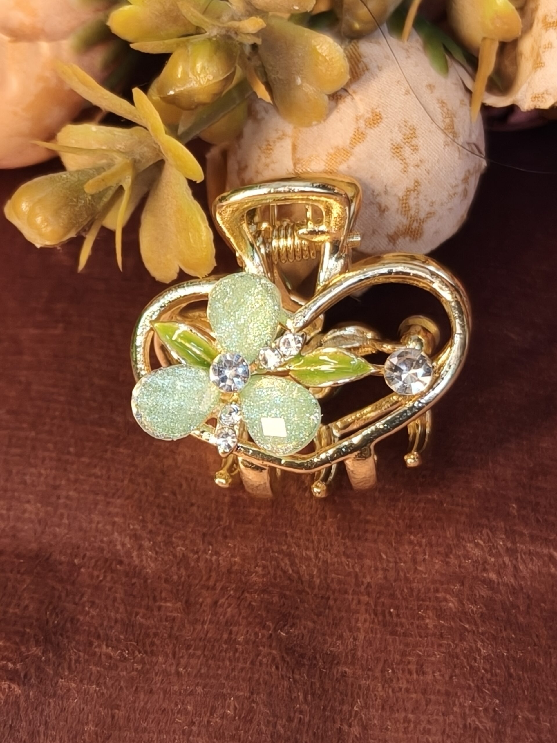 Mint Blossom Heart Hair Claw 120
