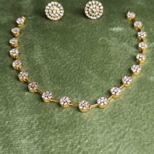 Sparkling Floral Gold Necklace 499