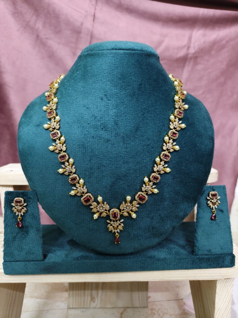 Crimson Royalty Traditional Necklace 999