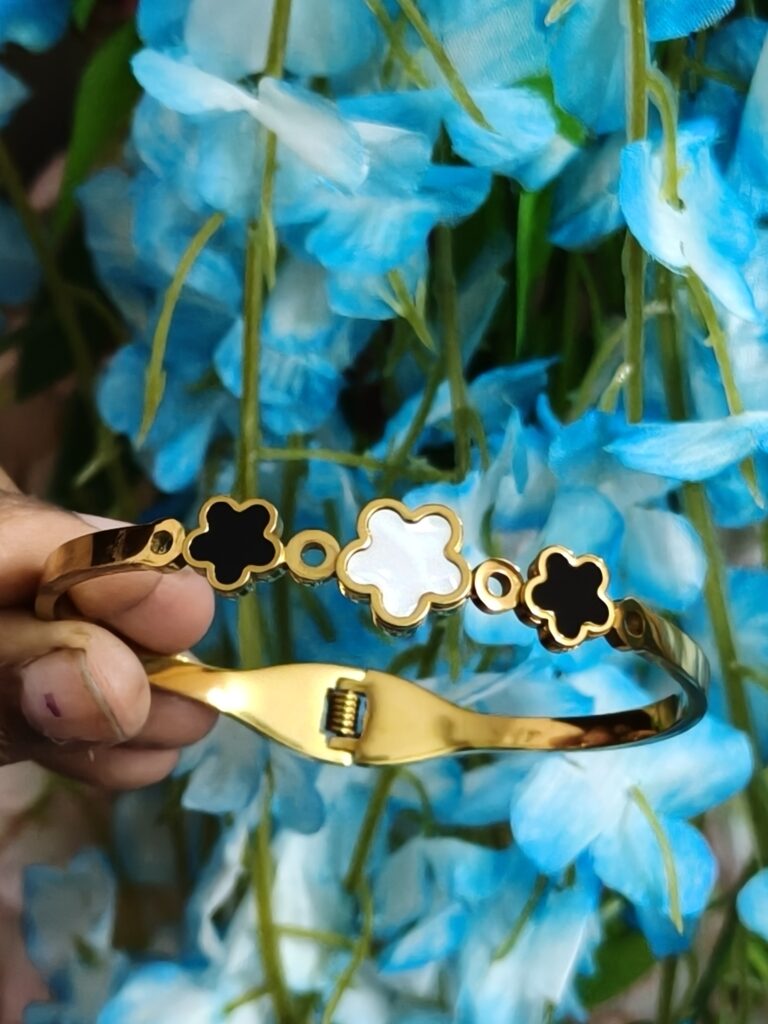 Blossom &Gold Luxury Kada 249