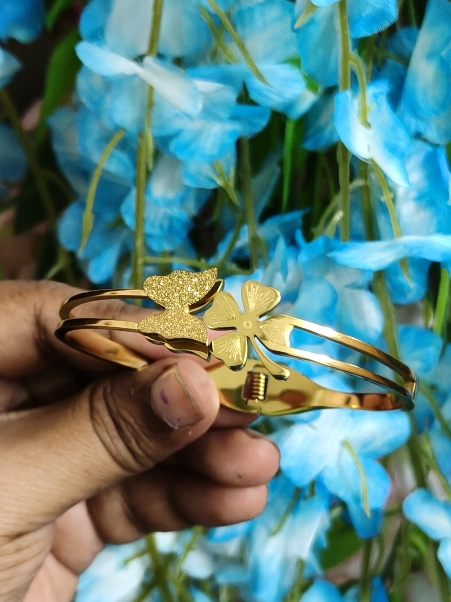 Golden Butterfly Clover Kada 249 - Image 2