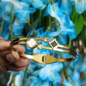 Geometric Harmony Golden Kada 249