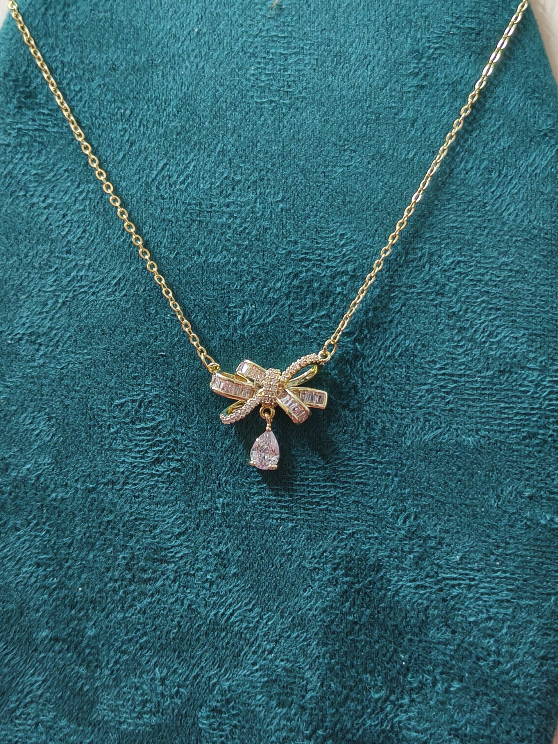 Enchanting Bow Pendant Chain 199 - Image 3